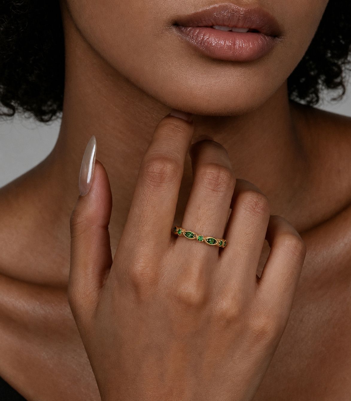 Fourfold Gaze Emerald Open Ring