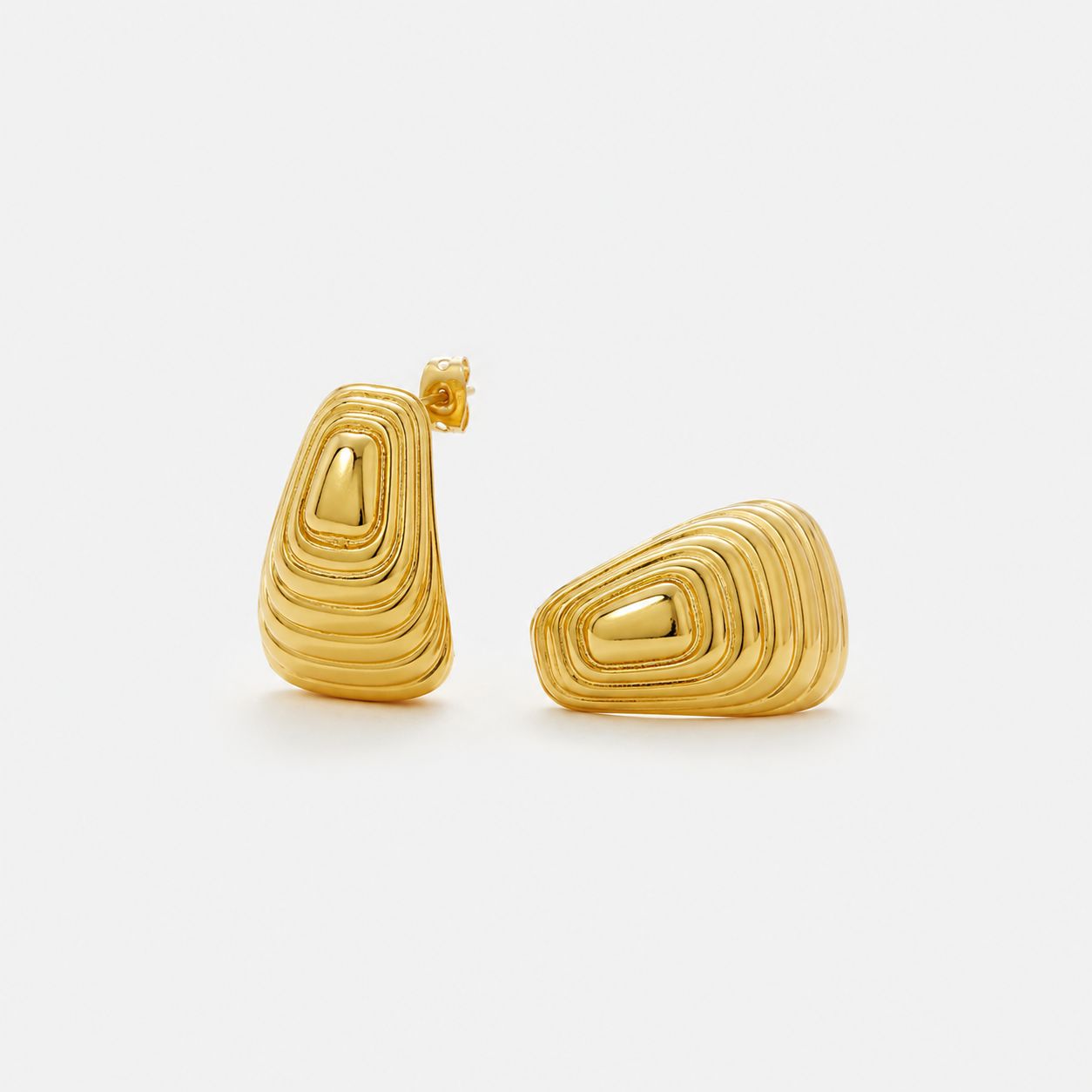 Hera Oversized Stud Earrings